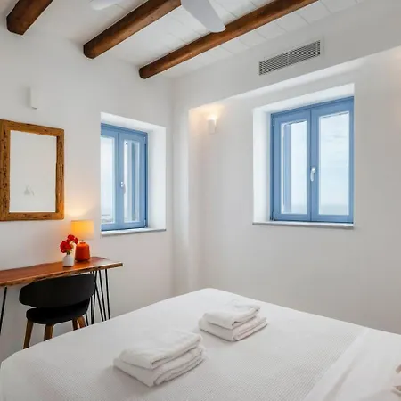 Yalazios House 1 - Shared Pool Villa